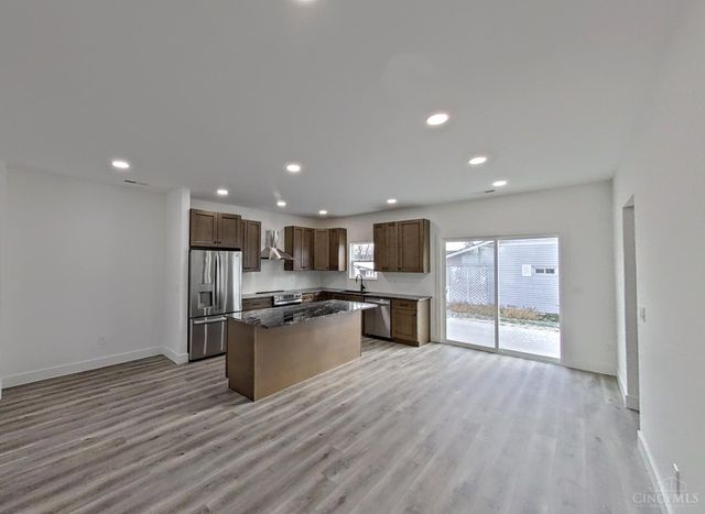 192 N Broadway Street, Williamsburg, OH 45176