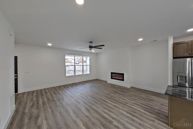 192 N Broadway Street, Williamsburg, OH 45176