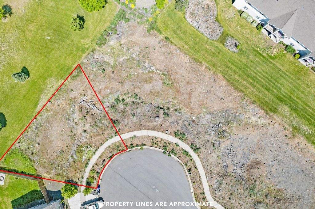 13622 W 8th Ct, Airway Heights, WA 99001