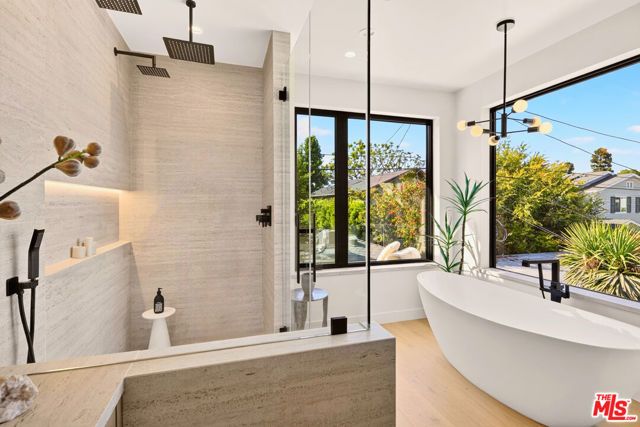 12035 Navy Street, Los Angeles, CA 90066