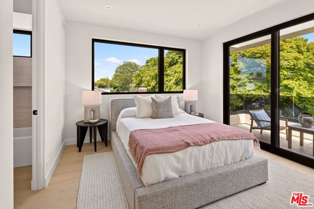 12035 Navy Street, Los Angeles, CA 90066