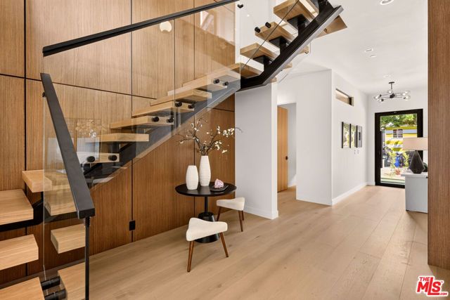12035 Navy Street, Los Angeles, CA 90066