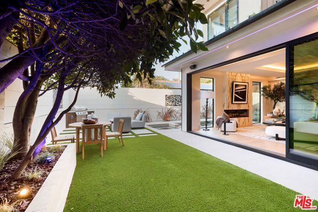 12035 Navy Street, Los Angeles, CA 90066