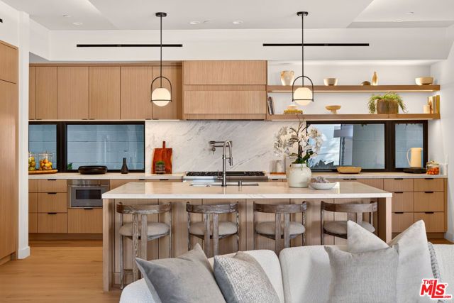 12035 Navy Street, Los Angeles, CA 90066