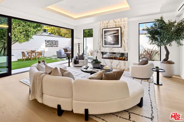 12035 Navy Street, Los Angeles, CA 90066