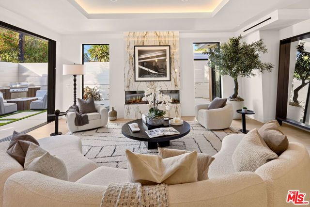 12035 Navy Street, Los Angeles, CA 90066
