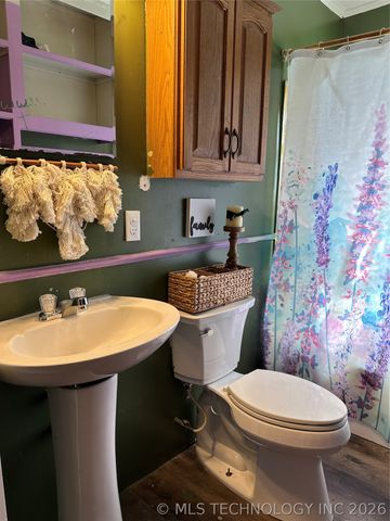 206 S Ora Street, Pryor, OK 74361