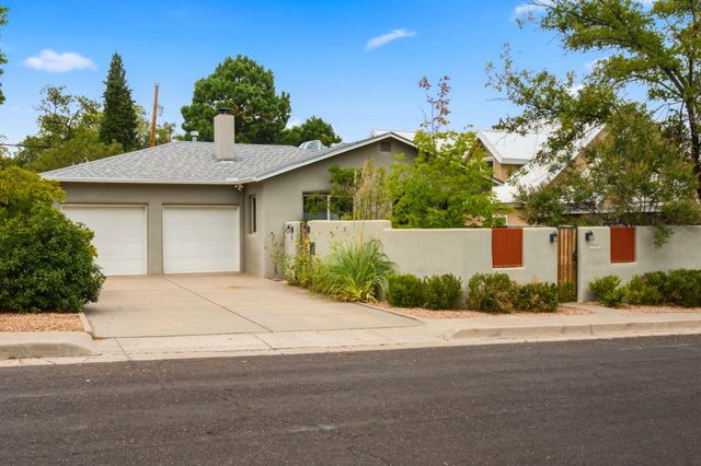 1009 Adams Street SE, Albuquerque, NM 87108