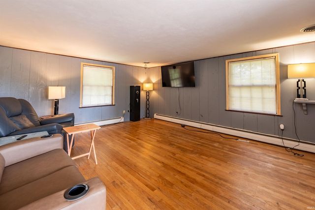 11791 N State Road 13 Road, Syracuse, IN 46567