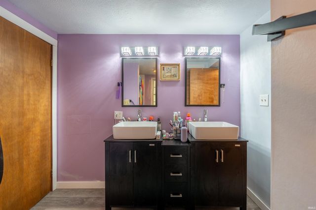 11791 N State Road 13 Road, Syracuse, IN 46567