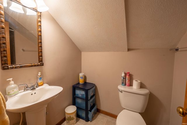 11791 N State Road 13 Road, Syracuse, IN 46567