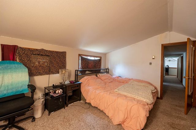 11791 N State Road 13 Road, Syracuse, IN 46567