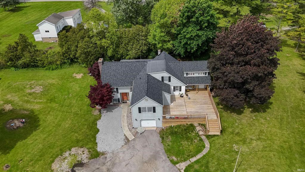 11791 N State Road 13 Road, Syracuse, IN 46567