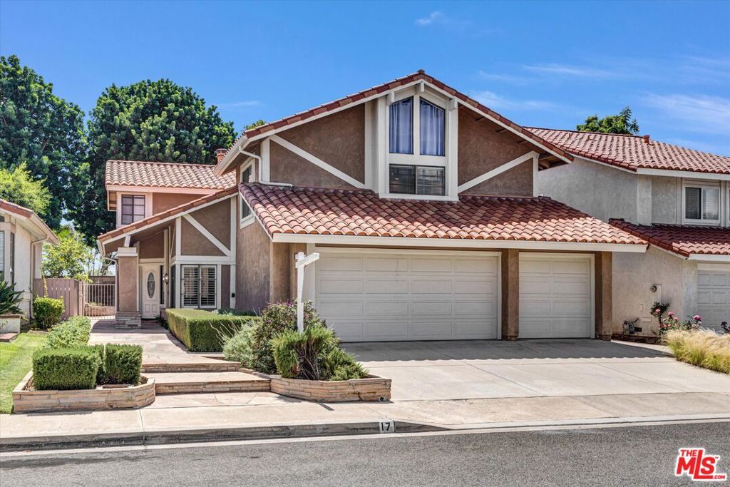17 Castillo, Irvine, CA 92620 — exterior