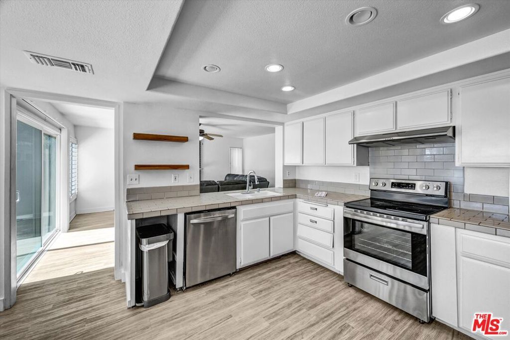 17 Castillo, Irvine, CA 92620 — photo 5