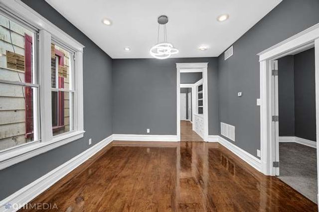6822 S Langley Avenue, Chicago, IL 60637