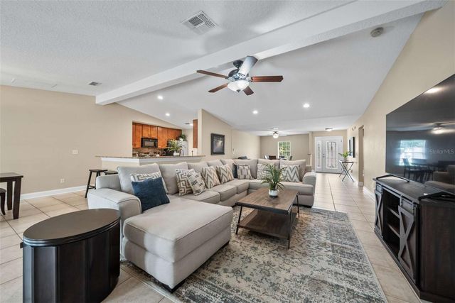 11 RIVIERA ESTATES COURT, Palm Coast, FL 32164