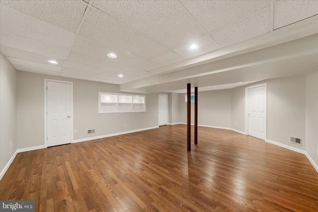 1 EDINBURGH CT, Newark, DE 19711