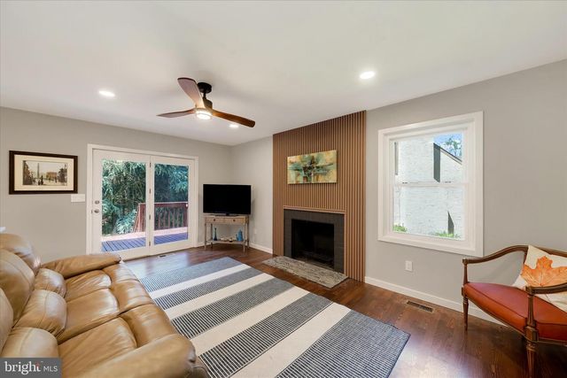 1 EDINBURGH CT, Newark, DE 19711
