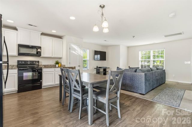 14015 Rory Glen Lane, Charlotte, NC 28215