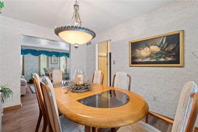 4874 Leona Dr, Whitehall, PA 15227