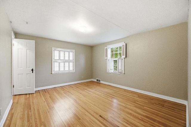 1002 10th Street S, Moorhead, MN 56560