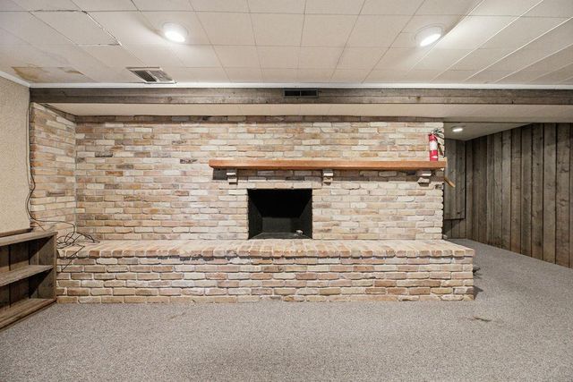 1002 10th Street S, Moorhead, MN 56560