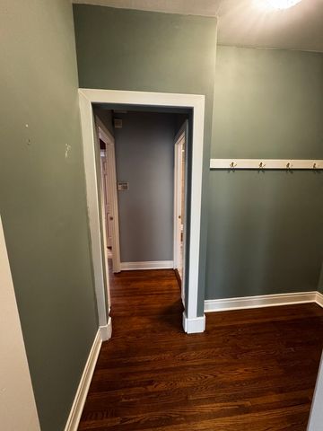 7031 N Sheridan Road 2E, Chicago, IL 60626