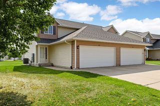 1019 Acacia Drive NE, Cedar Rapids, IA 52402