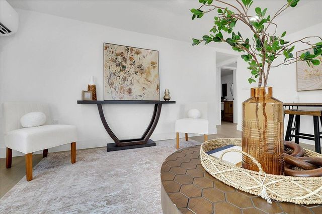 5620 Arboga Rd, Olivehurst, CA 95961