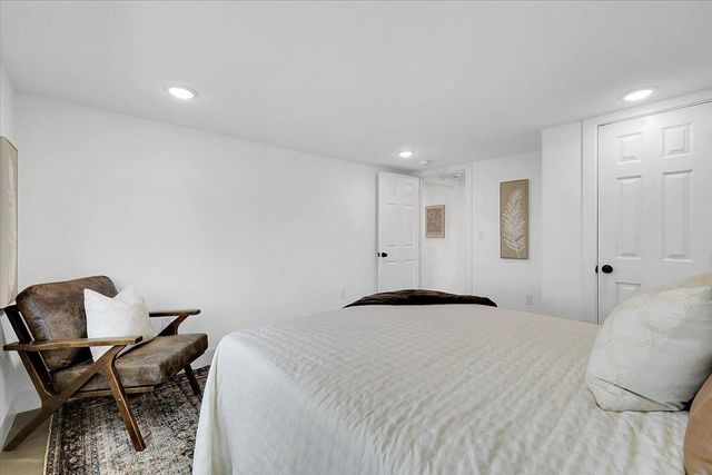 5620 Arboga Rd, Olivehurst, CA 95961