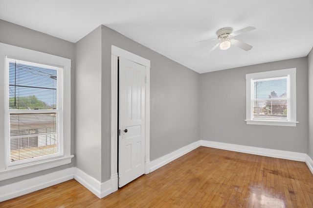 901 Grove AVENUE, Racine, WI 53405