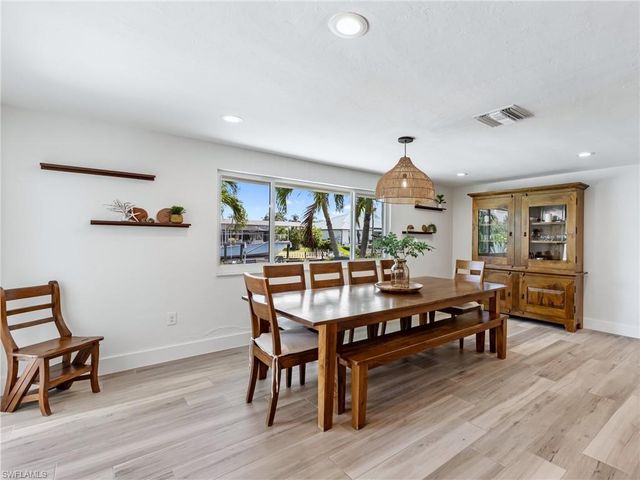1029 Wittman DR, Fort Myers, FL 33919