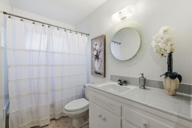 6626 Dawson Way, Sacramento, CA 95823