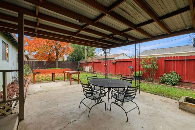 6626 Dawson Way, Sacramento, CA 95823