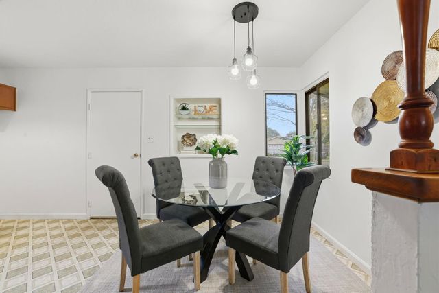 6626 Dawson Way, Sacramento, CA 95823