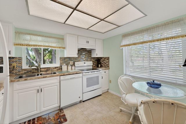 1111 W FAITH CIRCLE 2006, Bradenton, FL 34212