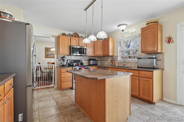 6099 Timber Hollow Lane, High Ridge, MO 63049