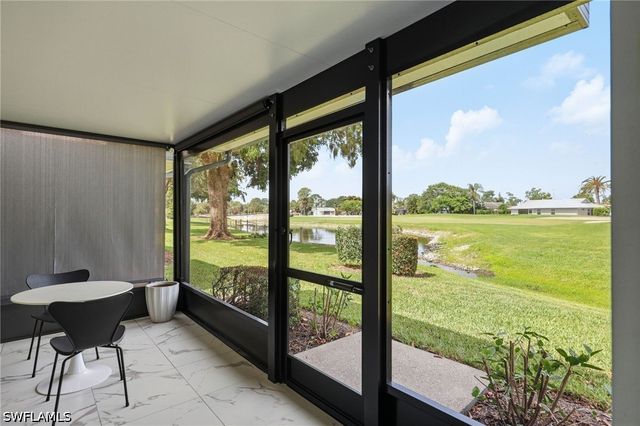1034 Forest Lakes DR 10C, Naples, FL 34105