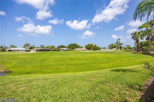 1034 Forest Lakes DR 10C, Naples, FL 34105