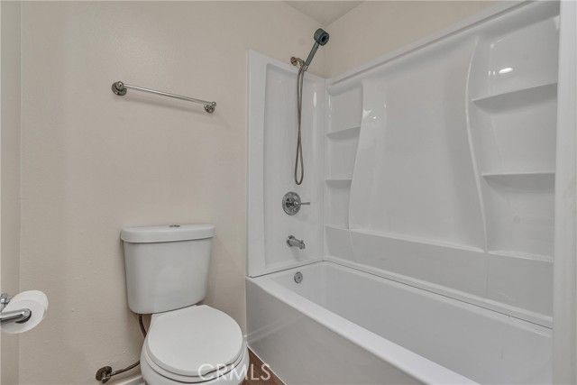 1305 W Latham Avenue 1305, Hemet, CA 92543