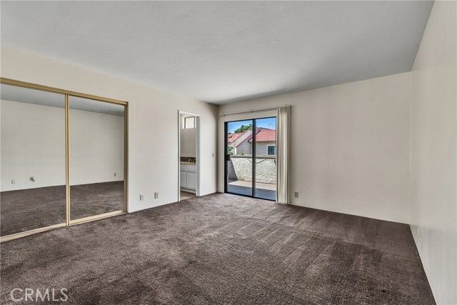 1305 W Latham Avenue 1305, Hemet, CA 92543