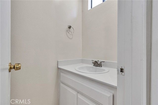 1305 W Latham Avenue 1305, Hemet, CA 92543