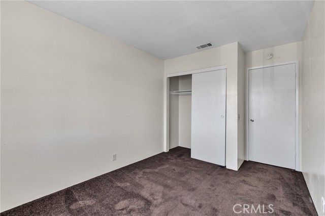 1305 W Latham Avenue 1305, Hemet, CA 92543