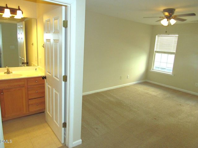 1327 Legacy Greene Avenue, Wake Forest, NC 27587