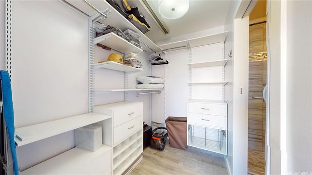 1925 Kalakaua Avenue 807, Honolulu, HI 96815