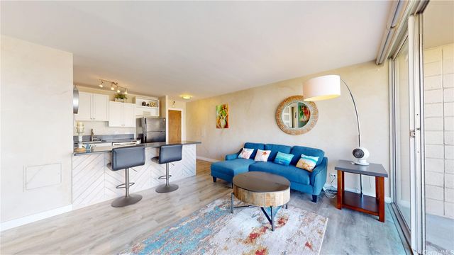 1925 Kalakaua Avenue 807, Honolulu, HI 96815