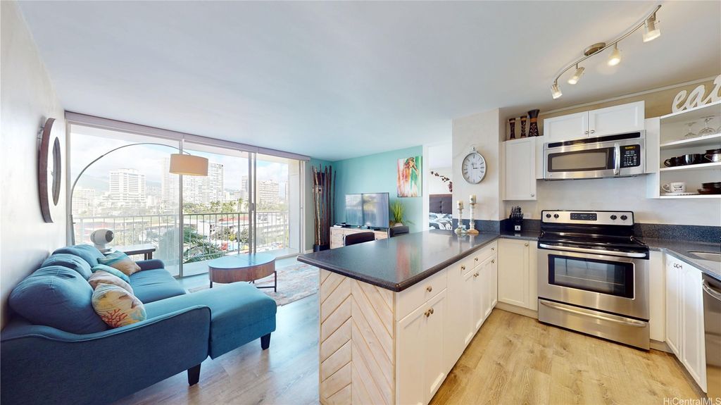 1925 Kalakaua Avenue 807, Honolulu, HI 96815