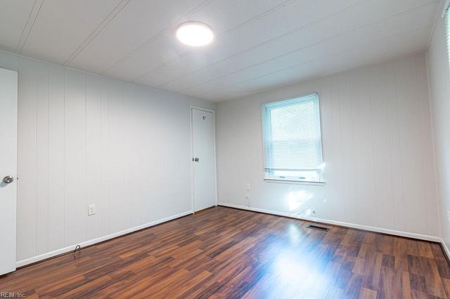 42 Fulton ST, Hampton, VA 23663