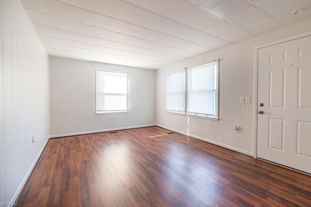 42 Fulton ST, Hampton, VA 23663